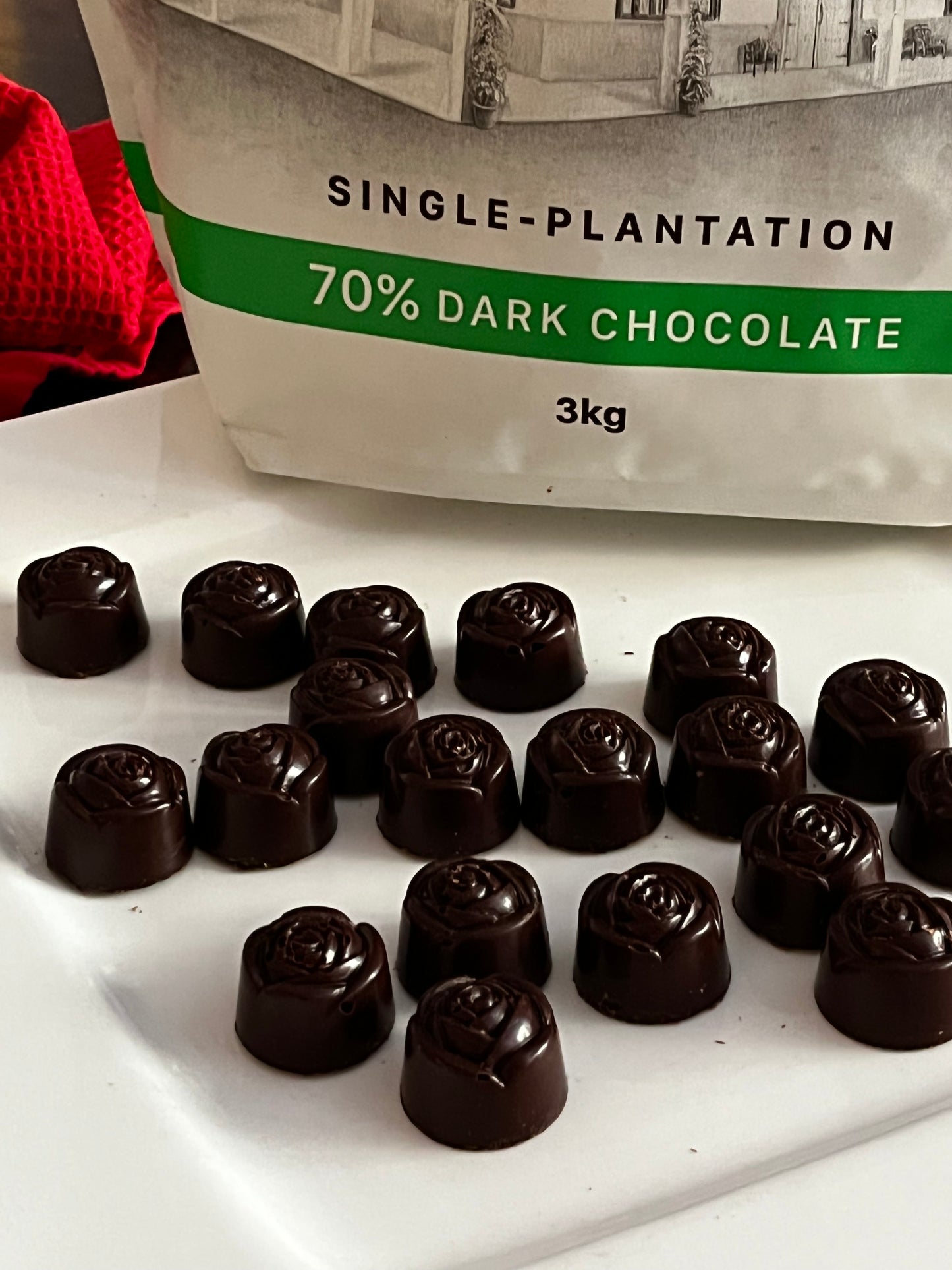 70% Classic Dark Chocolate Discs